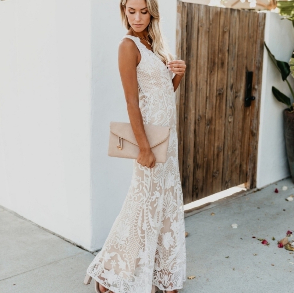 NWT Luxxel White Lace On Nude Trumpet Formal Bridal Prom Gown Small
